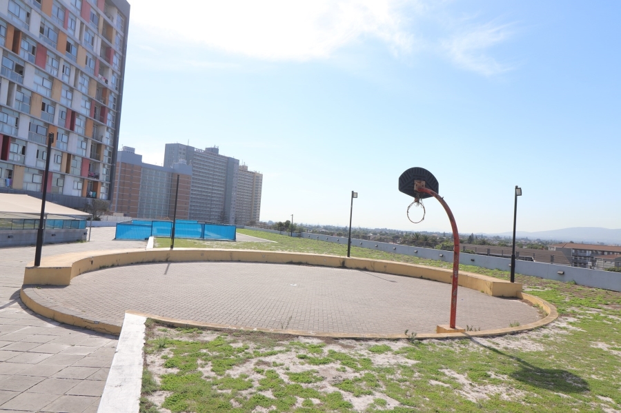 1 Bedroom Property for Sale in Townsend Estate Western Cape